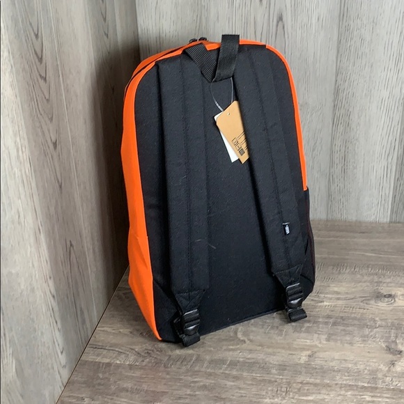 ❤️ Vans Backpack - Picture 3 of 8